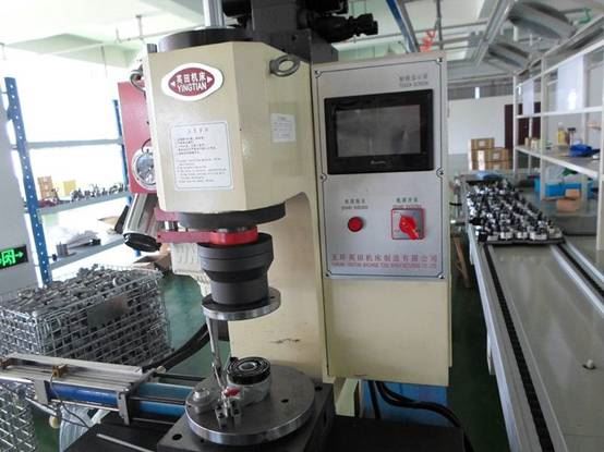 product-1-1 image004